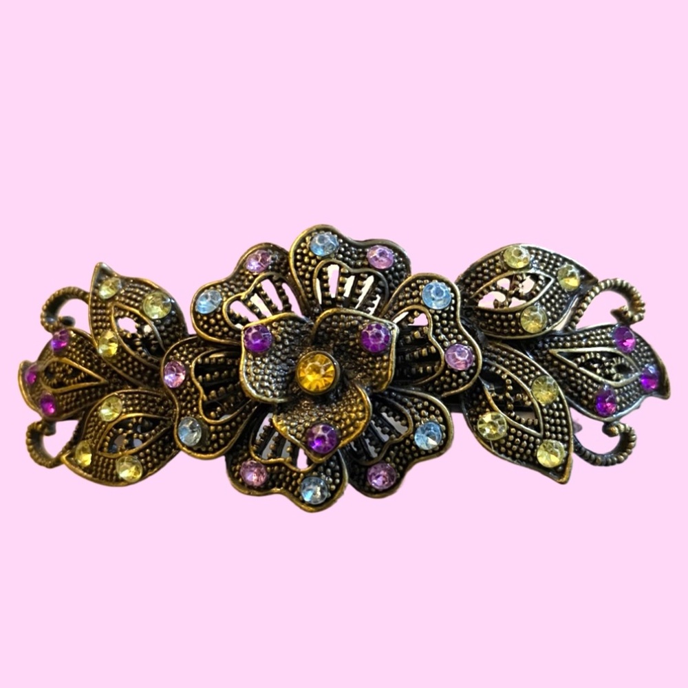 Antique Silver Tone Floral Crystal Barrette Pair - Picture 5 of 5